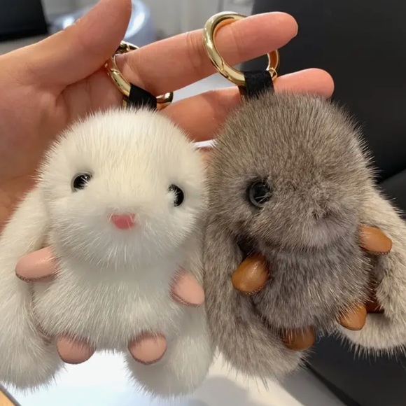 Plush bunny bag charm. - Picture 3 of 8